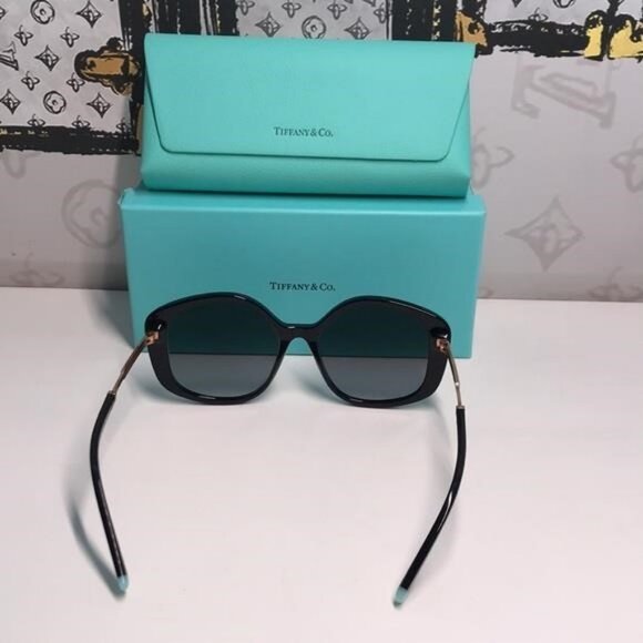 New Authentic Tiffany & Co. Sunglasses TF 4192 80013C Black/Grey Gradient Women - Picture 11 of 12